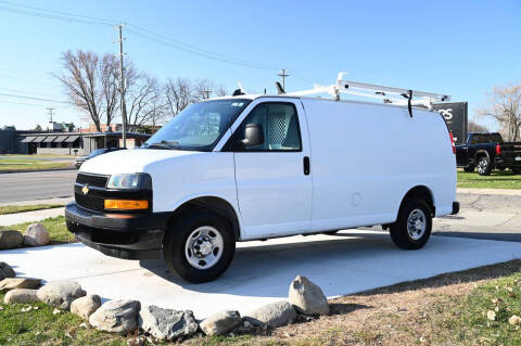 2023 Chevrolet Express 2500