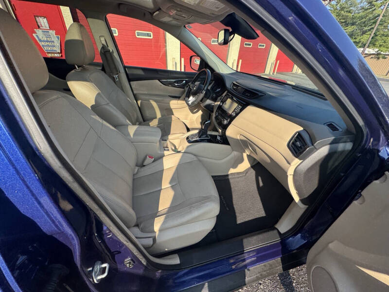 2017 Nissan Rogue SL