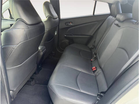 2017 Toyota Prius Three Touring