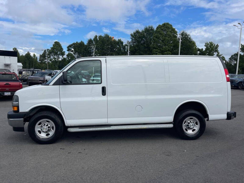 2023 Chevrolet Express 2500
