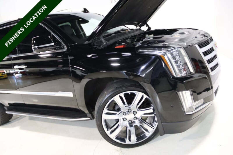 2017 Cadillac Escalade Luxury