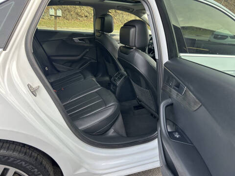 2018 Audi A4 2.0T quattro Premium Plus