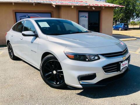 2018 Chevrolet Malibu for sale at CAMARGO MOTORS in Mercedes TX