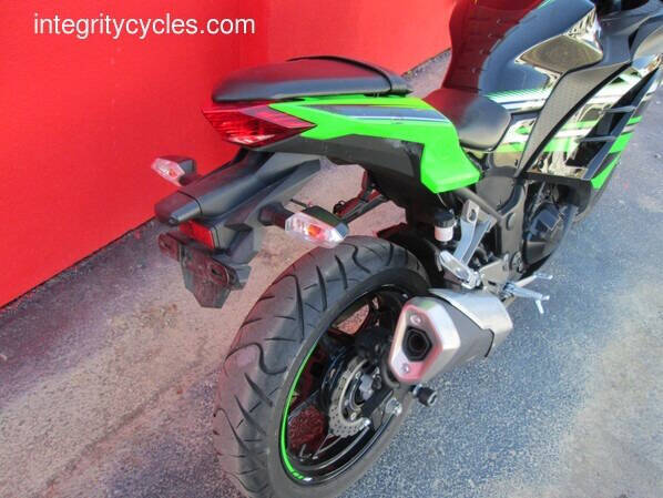 2016 Kawasaki Ninja 300