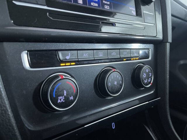 2020 Volkswagen Golf TSI