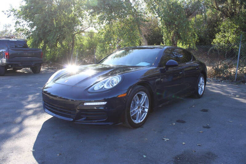 2016 Porsche Panamera Edition