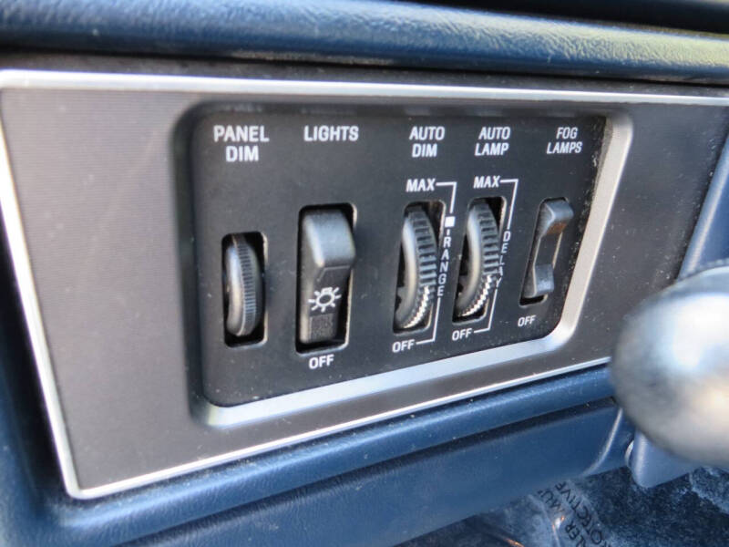 1988 Lincoln Mark VII LSC