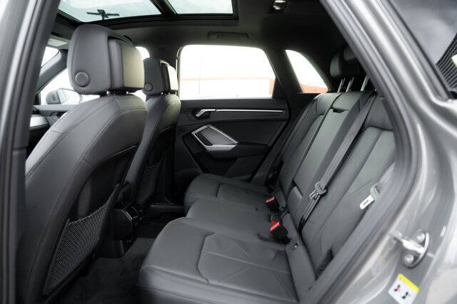 2025 Audi Q3 quattro S line Premium 45 TFSI