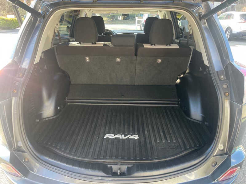 2017 Toyota RAV4 Hybrid XLE