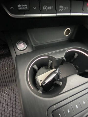 2017 Audi A4 2.0T quattro Premium