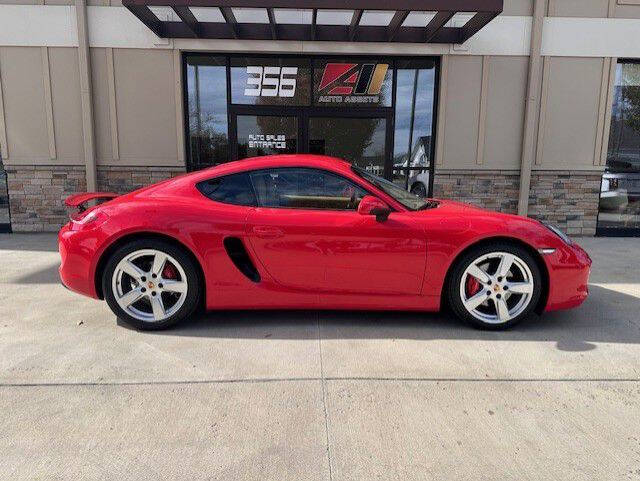 2016 Porsche Cayman S photo 2