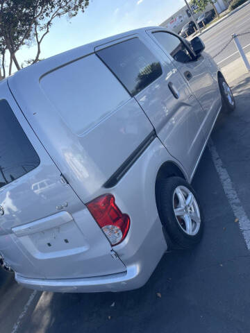 2021 Nissan NV200 SV