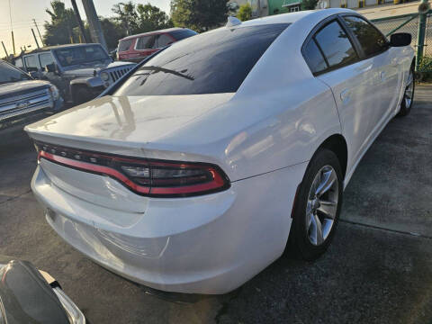 2015 Dodge Charger SXT