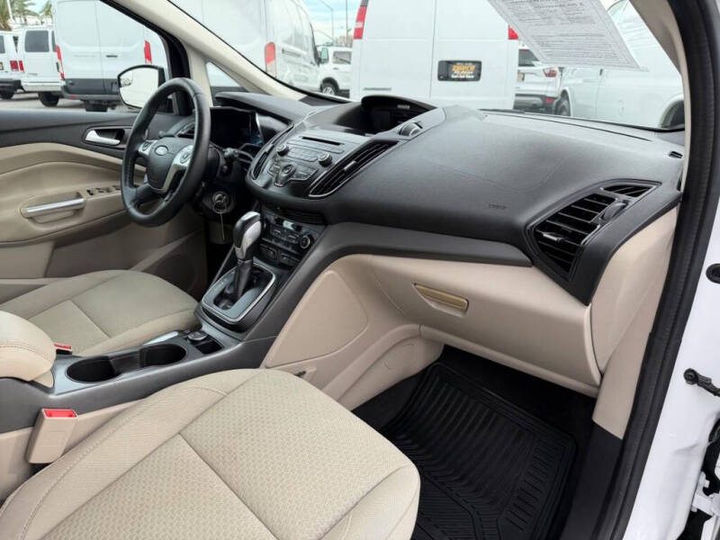 2017 Ford C-MAX Hybrid SE