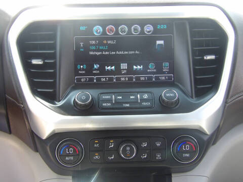 2017 GMC Acadia SLT-1