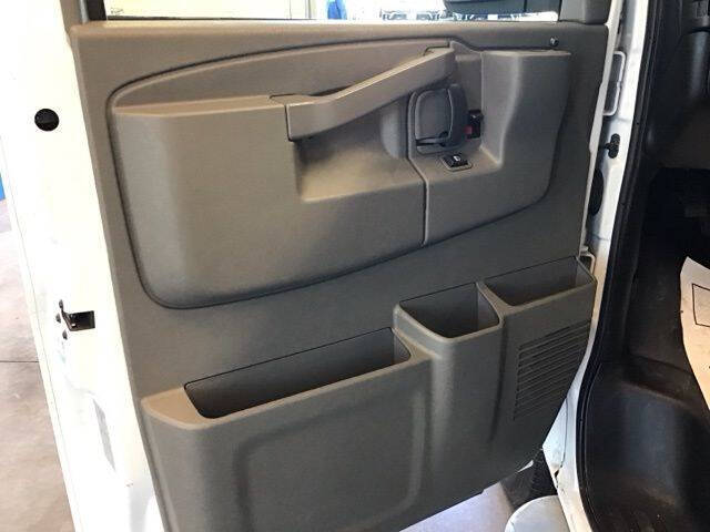 2023 Chevrolet Express 2500