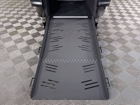 2023 Toyota Sienna LE 8-Passenger