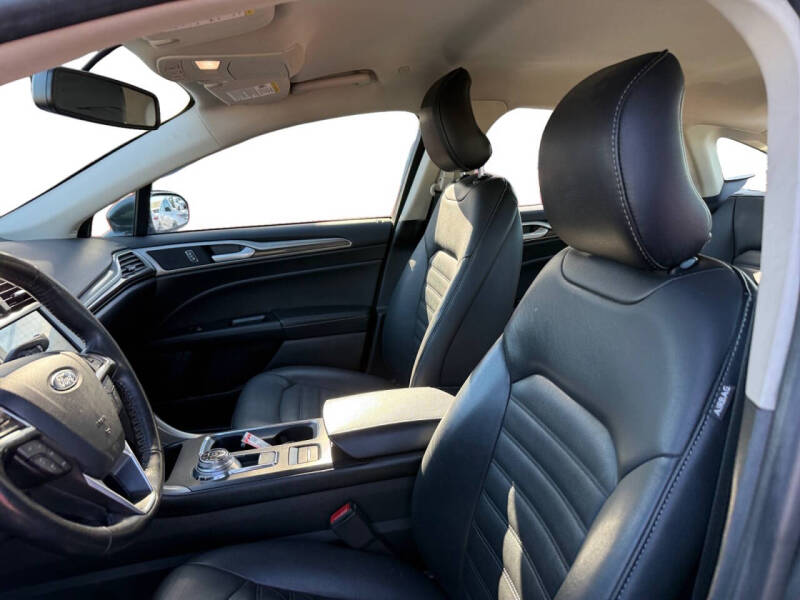 2017 Ford Fusion Energi SE Luxury