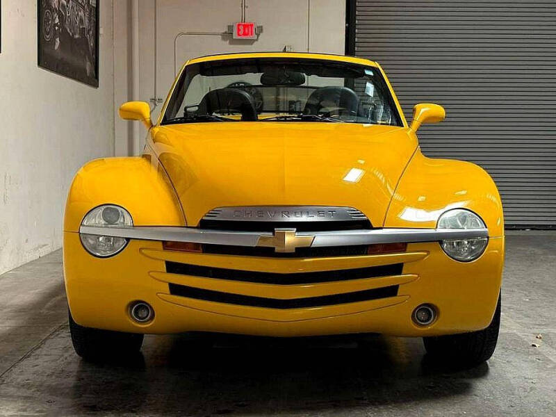 2004 Chevrolet SSR LS