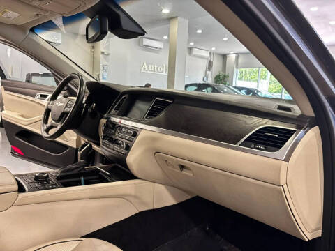 2015 Hyundai Genesis