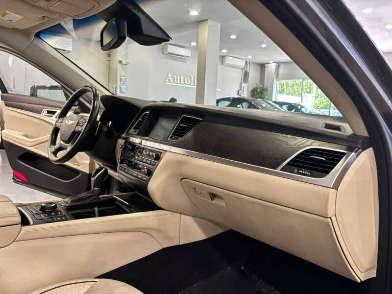 2015 Hyundai Genesis