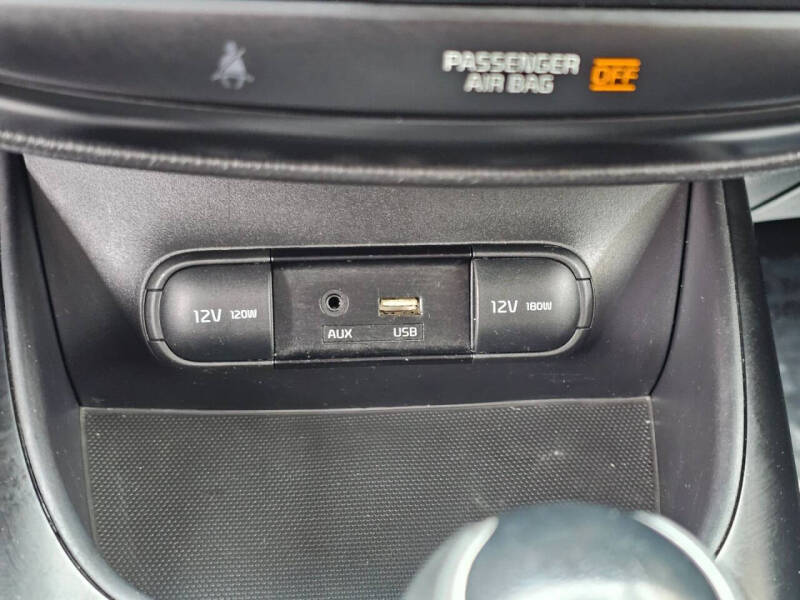 2019 Kia Soul +