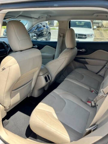 2019 Jeep Cherokee Latitude