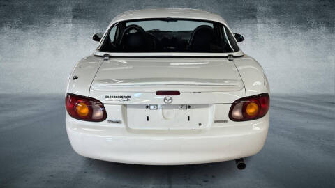 2000 Mazda MX-5 Miata