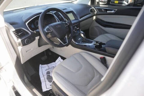 2016 Ford Edge Titanium