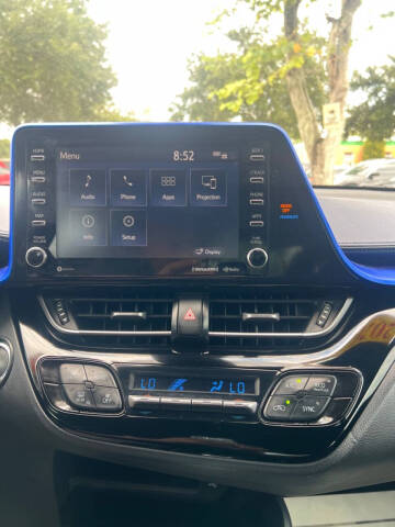 2021 Toyota C-HR XLE