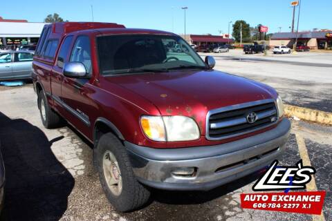 2000 Toyota Tundra for sale at LEE'S USED CARS INC ASHLAND in Ashland KY