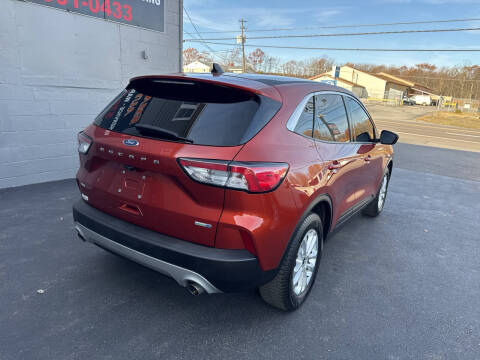 2020 Ford Escape SE