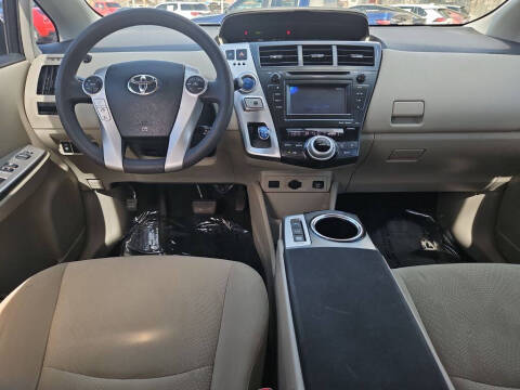 2014 Toyota Prius v Three