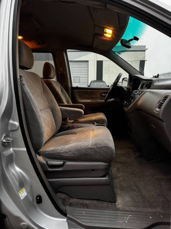 2004 Honda Odyssey EX w/DVD