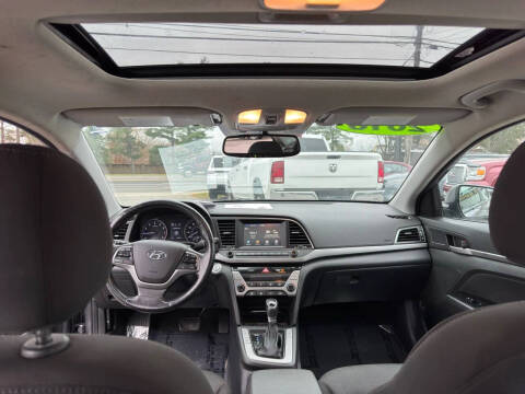 2018 Hyundai Elantra