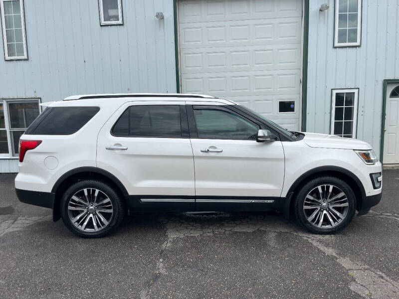 2017 Ford Explorer Platinum