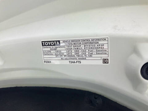 2024 Toyota Highlander LE