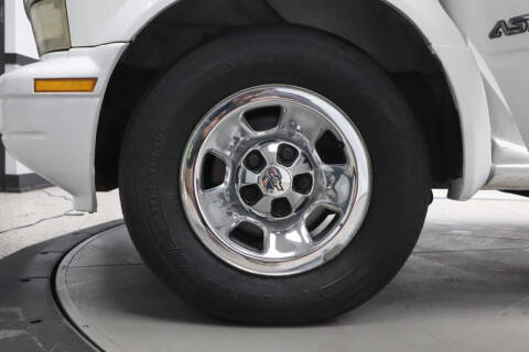 2002 Chevrolet Astro LS