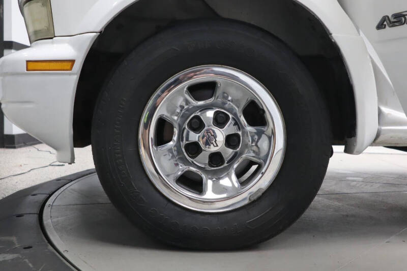 2002 Chevrolet Astro LS