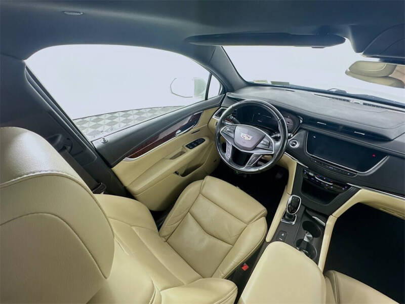 2019 Cadillac XT5 Premium Luxury