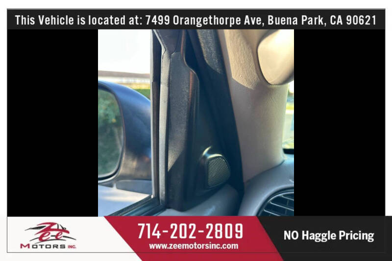 2003 Toyota Sequoia SR5