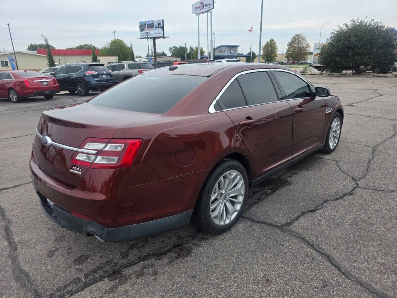 2015 Ford Taurus SEL