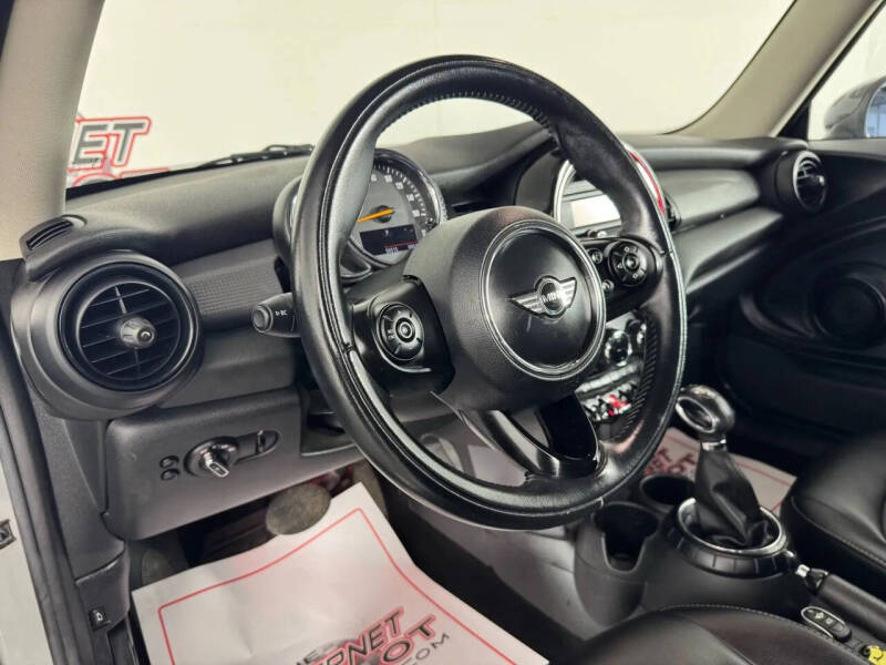 2016 MINI Hardtop 2 Door Cooper