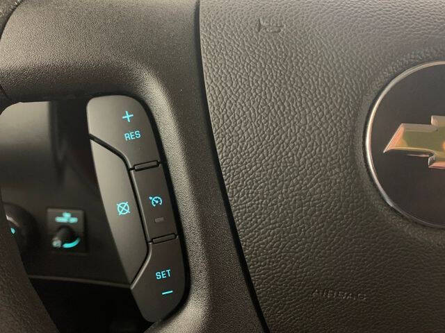 2025 Chevrolet Express 3500