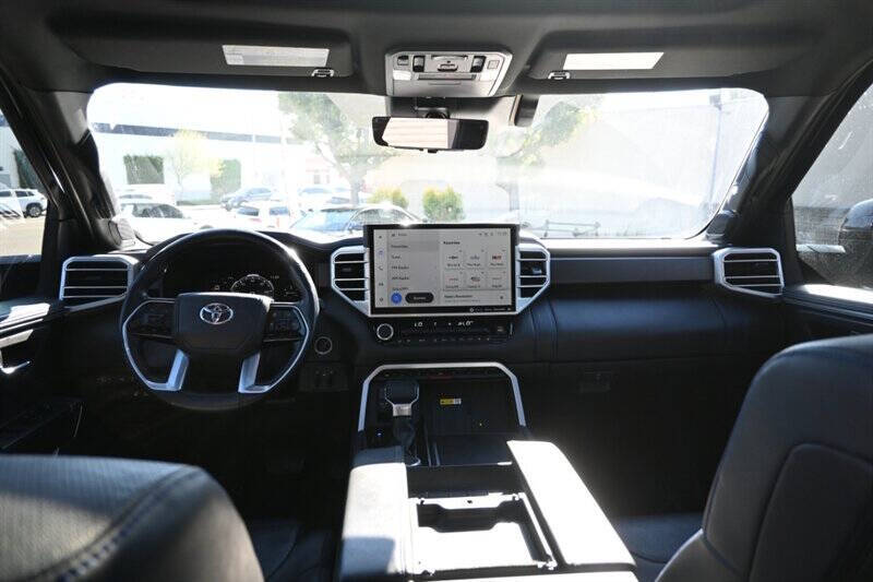 2022 Toyota Tundra Platinum