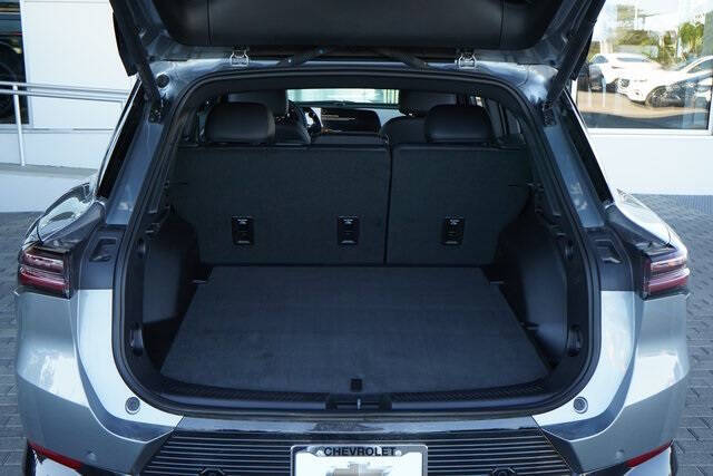 2025 Chevrolet Equinox EV LT 2