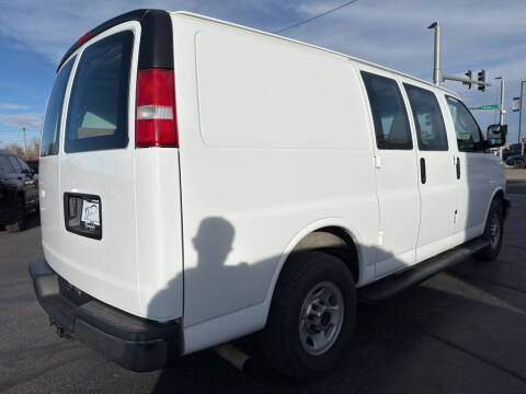 2017 GMC Savana 2500