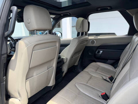 2017 Land Rover Discovery SE