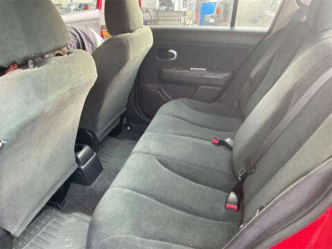 2012 Nissan Versa 1.8 S