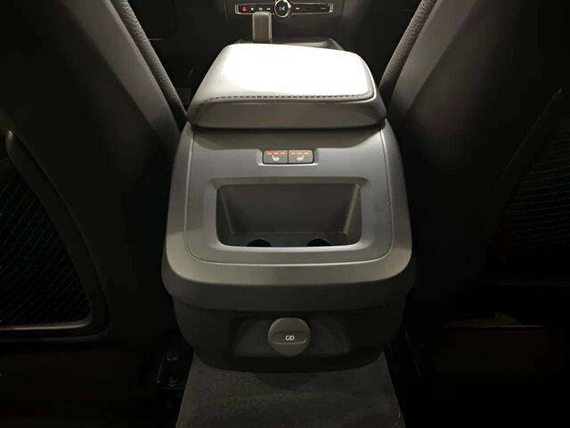 2025 Volvo V60 Cross Country B5 Plus